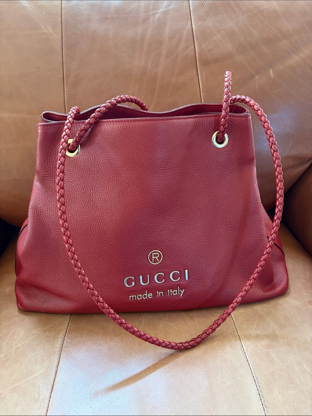❤️💋💄Beautiful GUCCI Gifford Bag💄💋❤️
